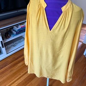 Jones New York never worn golden yellow tunic shirt, size M